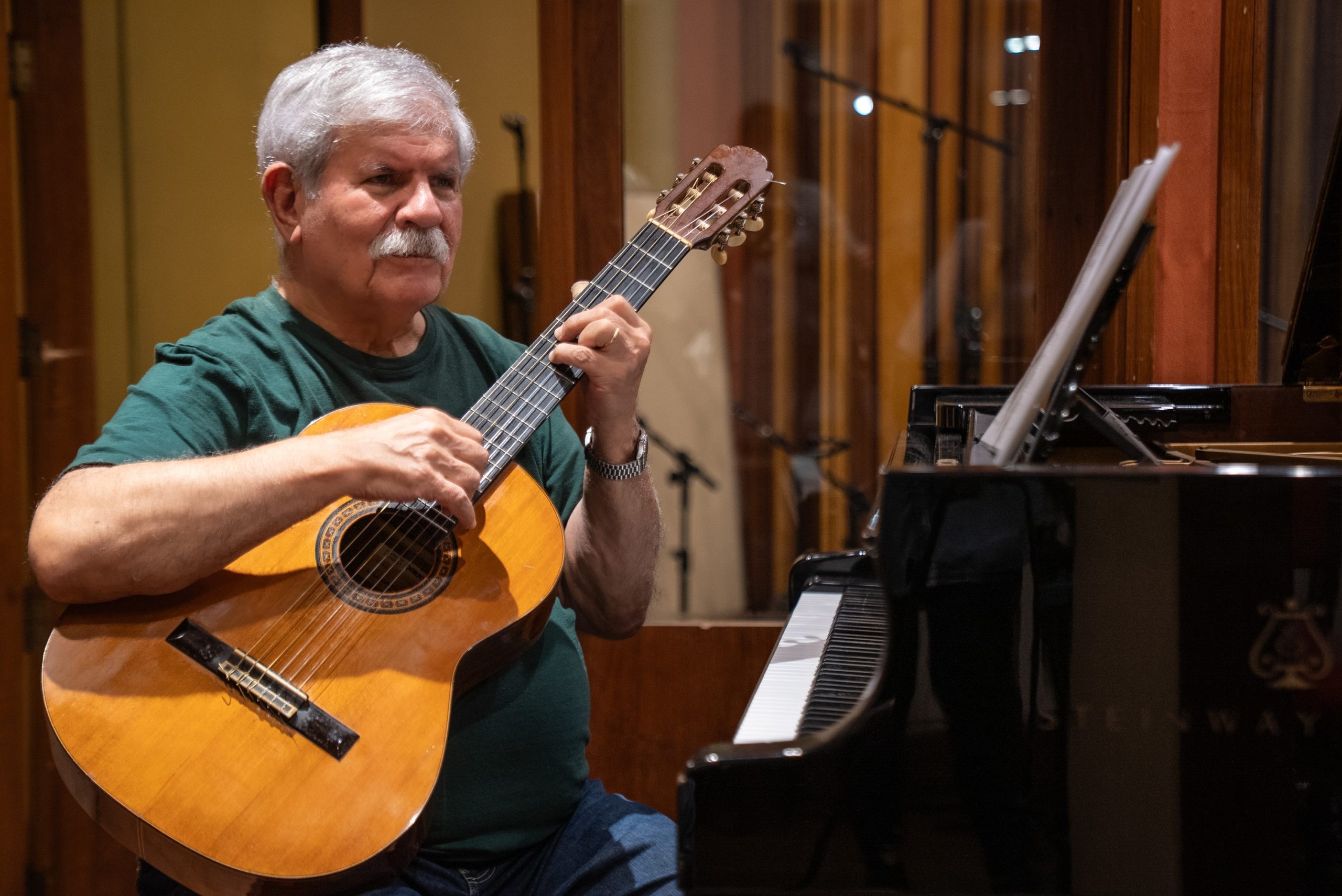 Aos 82 anos, Dori Caymmi move águas passadas em álbum em que exerce a utopia de uma canção brasileira purista
