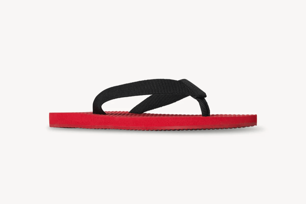Chinelo de R$ 3 mil foi o produto de luxo mais vendido do trimestre; veja fotos