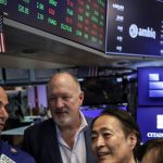 Dow Jones Futuro recua à espera de balanços do varejo e ata do Fed