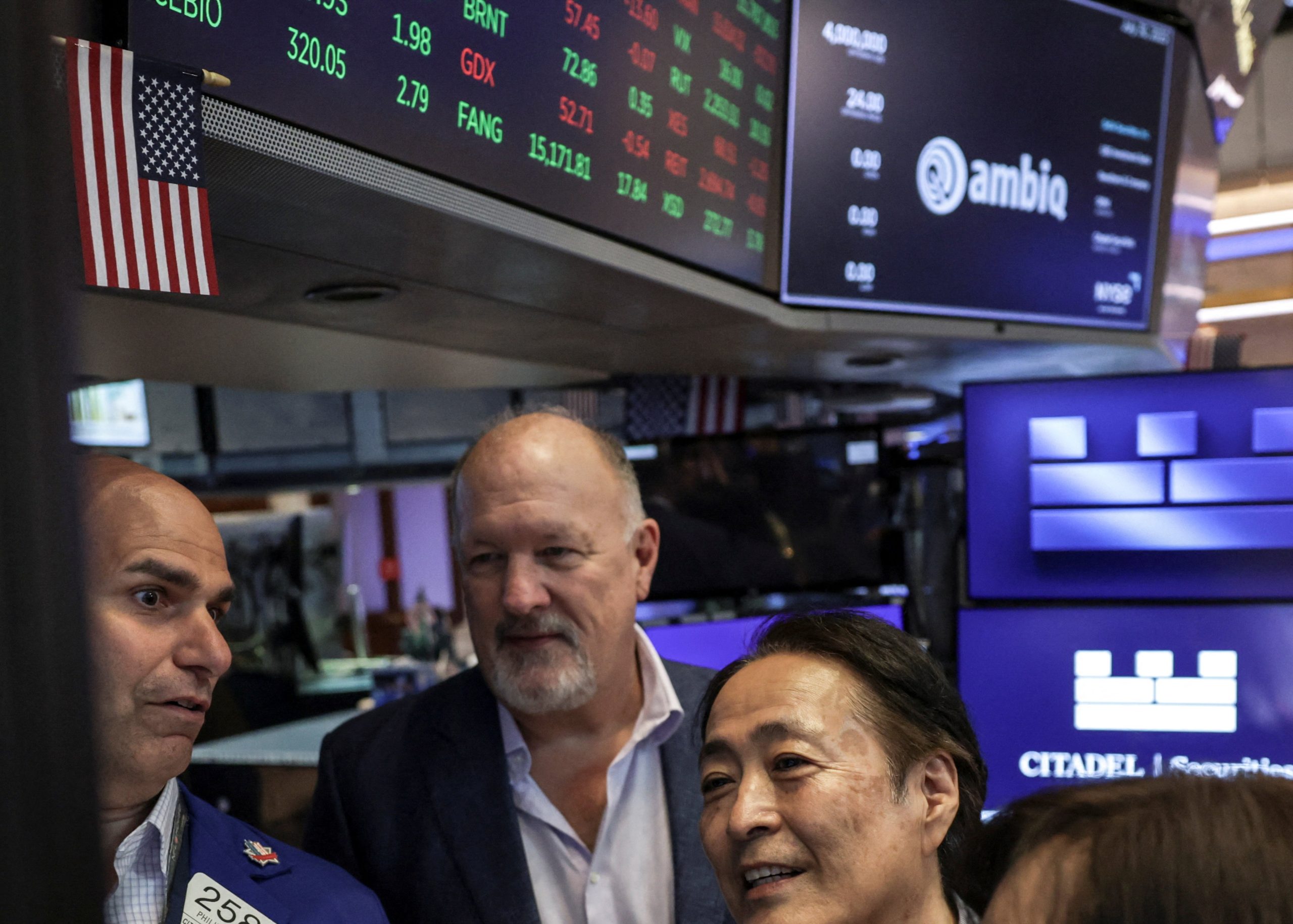 Dow Jones Futuro recua à espera de balanços do varejo e ata do Fed