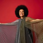 Eliana Pittman chega aos 80 anos com as flores em vida e com autobiografia e álbum ao vivo de tom jazzístico à vista