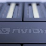 Nvidia lucra US$ 26,42 bi no 2º tri, alta de 59%; faz projeções sem H20 para China