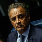 Aécio vê retrocesso em fim da blindagem aprovada na Câmara - 17/09/2025 - Painel