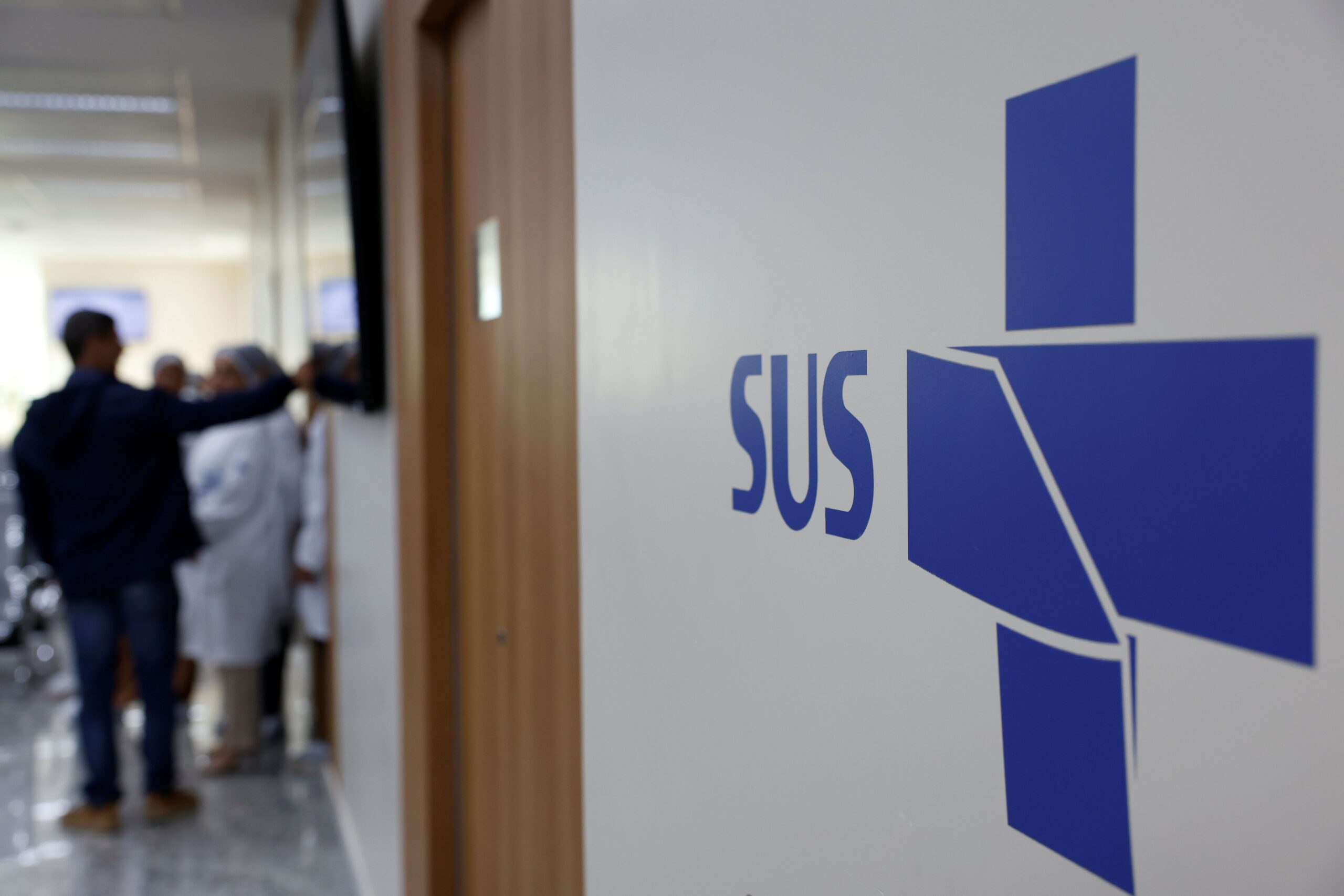 Bebida alcóolica adulterada intoxica 9 por metanol em SP