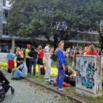 Com bandeiras e charanga, centenas gritam 'sem anistia' em manifestação em Berlim - 21/09/2025 - Poder