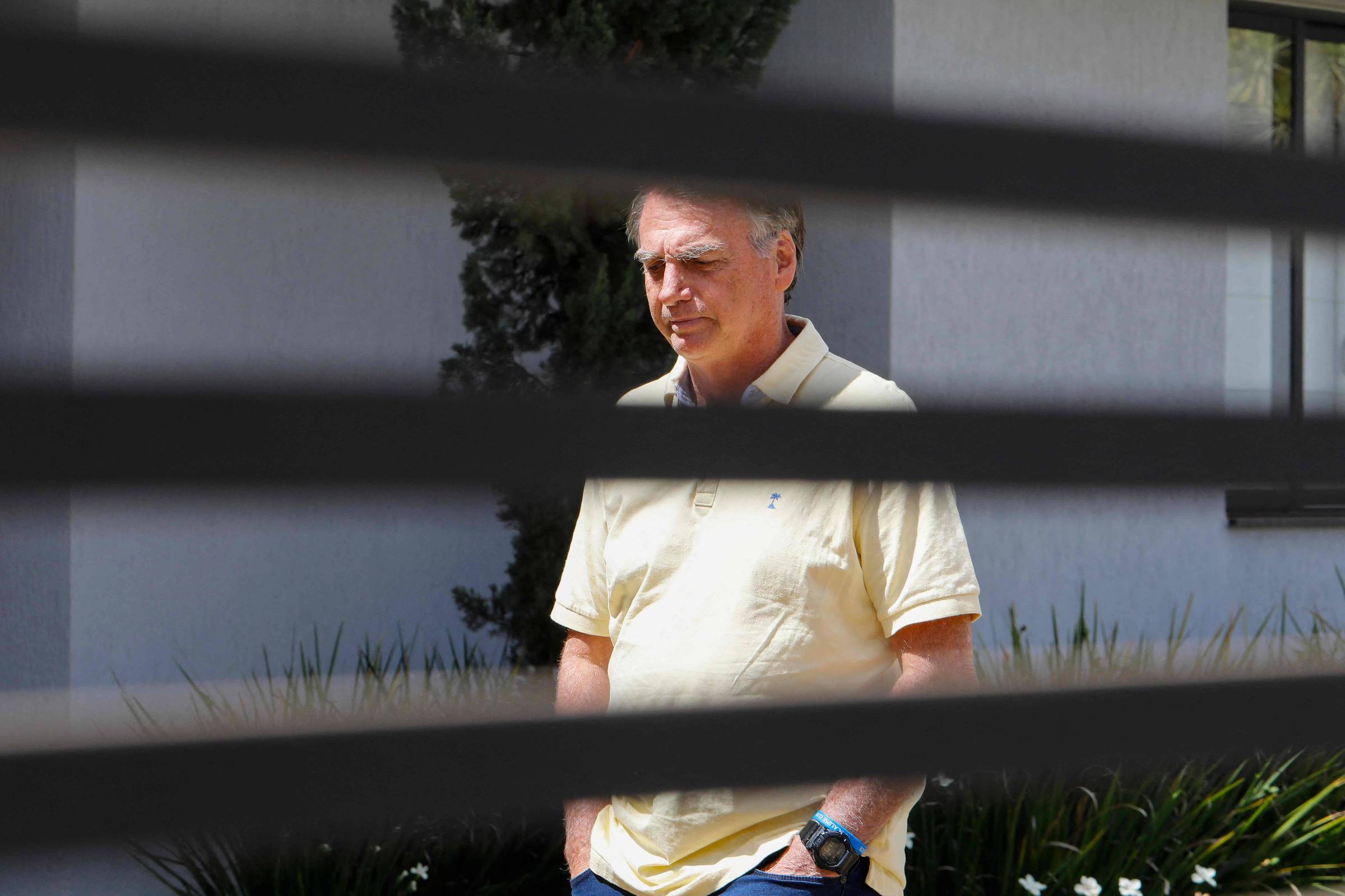 Defesa de Bolsonaro diz que respeitará decisão do STF - 09/09/2025 - Poder