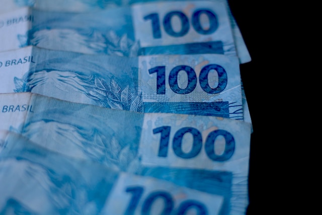 FIIs iniciam semana com dividendos; CVBI11 paga hoje R$ 1,05 por cota