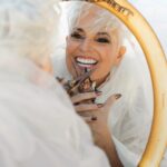 Isabella Taviani amplia a safra autoral confessional em EP com cinco inéditas