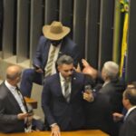 Motta envia casos de amotinados ao Conselho de Ética - 23/09/2025 - Poder