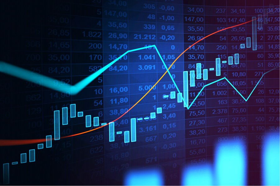 Nasdaq e S&P retomam força, Bitcoin corrige após topo