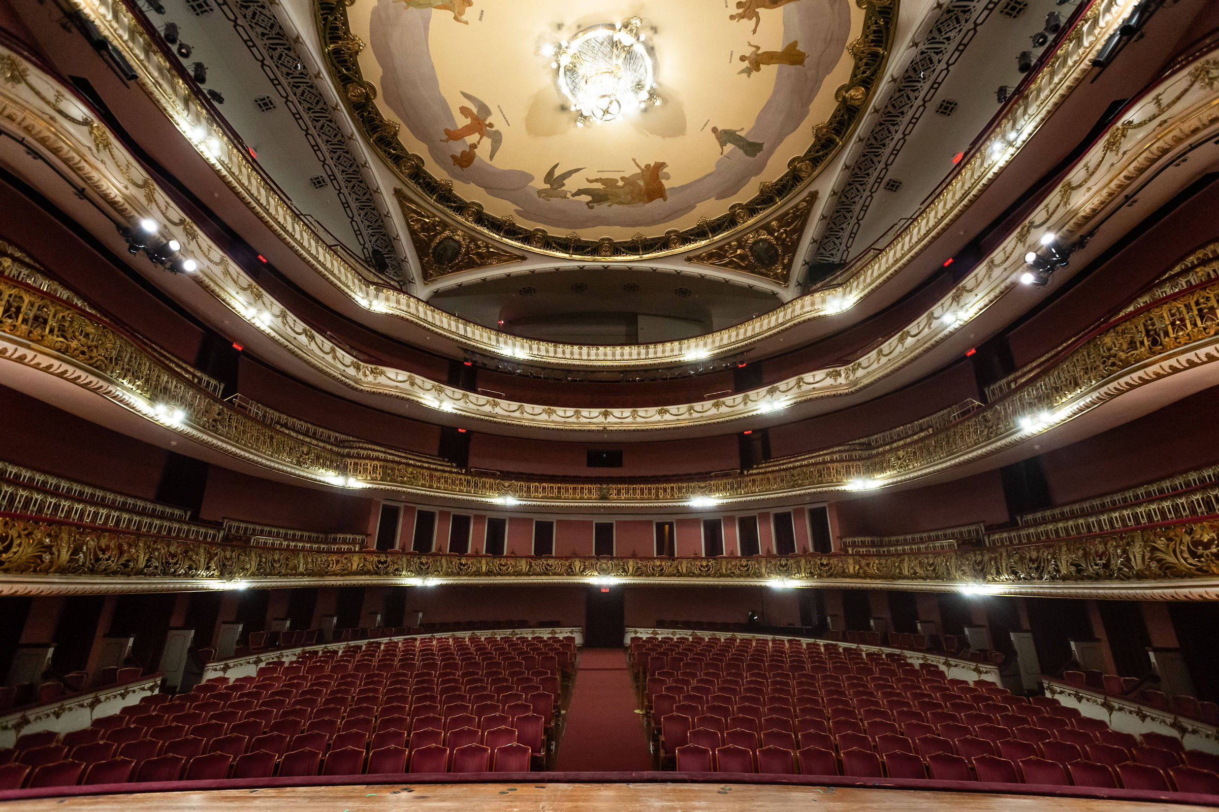 Organização que gere Theatro Municipal avalia ir à Justiça - 22/09/2025 - Painel