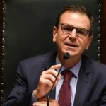 Paes ‘provoca’ São Paulo após acerto para jogo no Maracanã