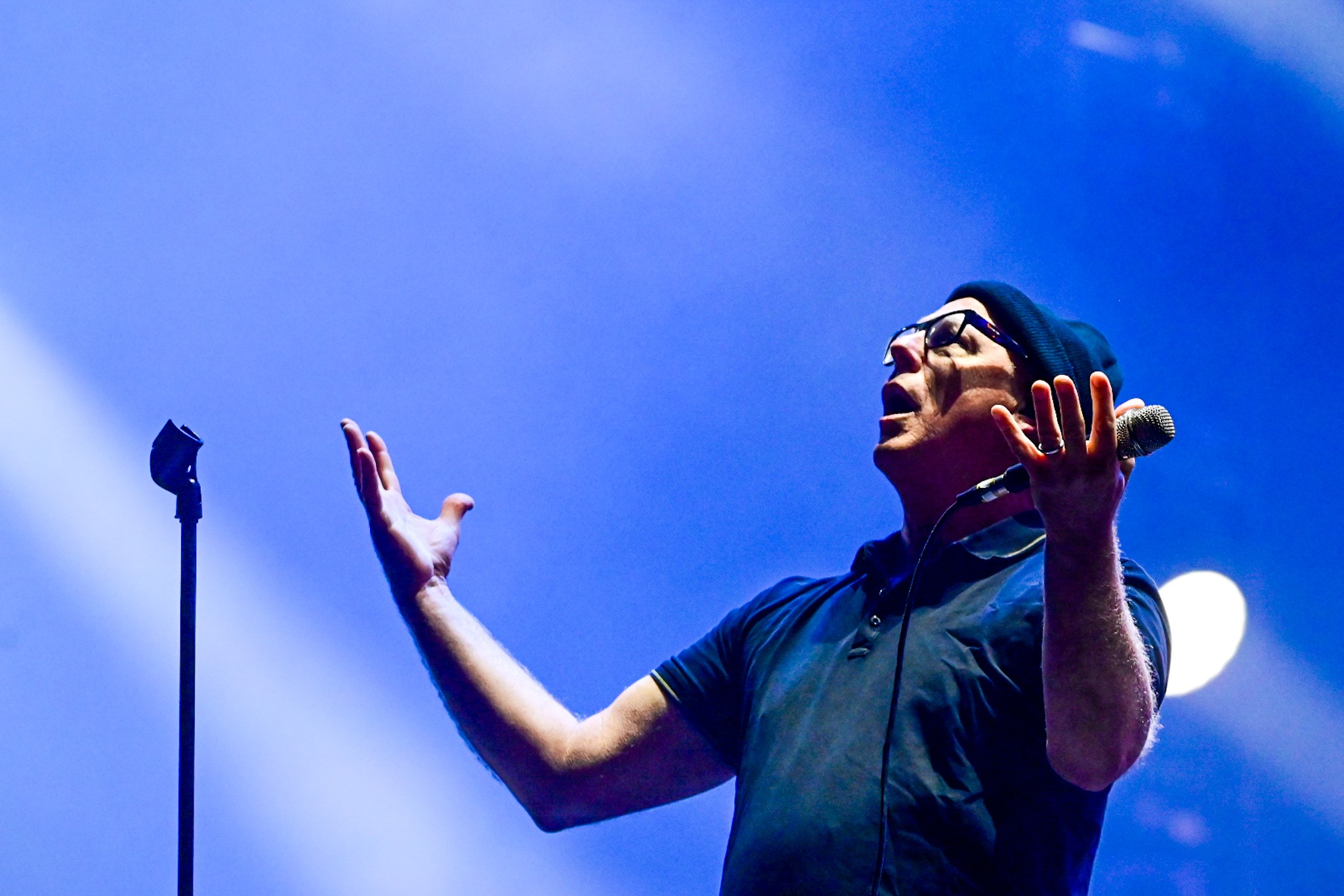 Punk vai além de quebrar garrafas, diz guitarrista do Bad Religion