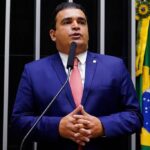 Relator de processo de cassação de Eduardo defende anistia - 26/09/2025 - Poder