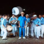 Siba promove Carnaval fora de época ao compilar a produção fonográfica foliã na antologia ‘Máquina de fazer festa’