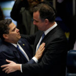 Alcolumbre se entusiasma com Pacheco no STF - 10/10/2025 - Poder