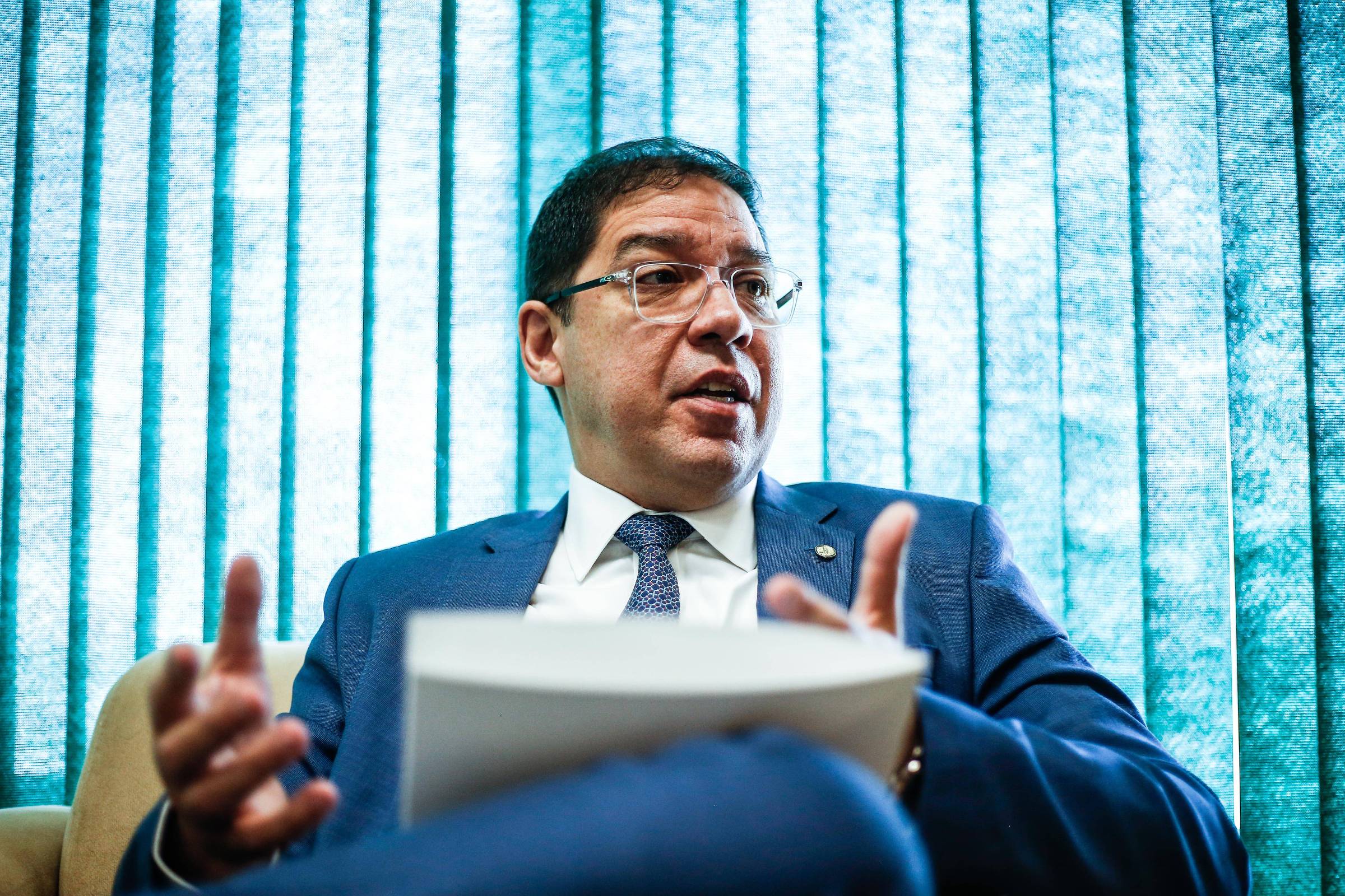 Altineu: não indiquei ex-vice da Caixa demitido por Lula - 13/10/2025 - Painel