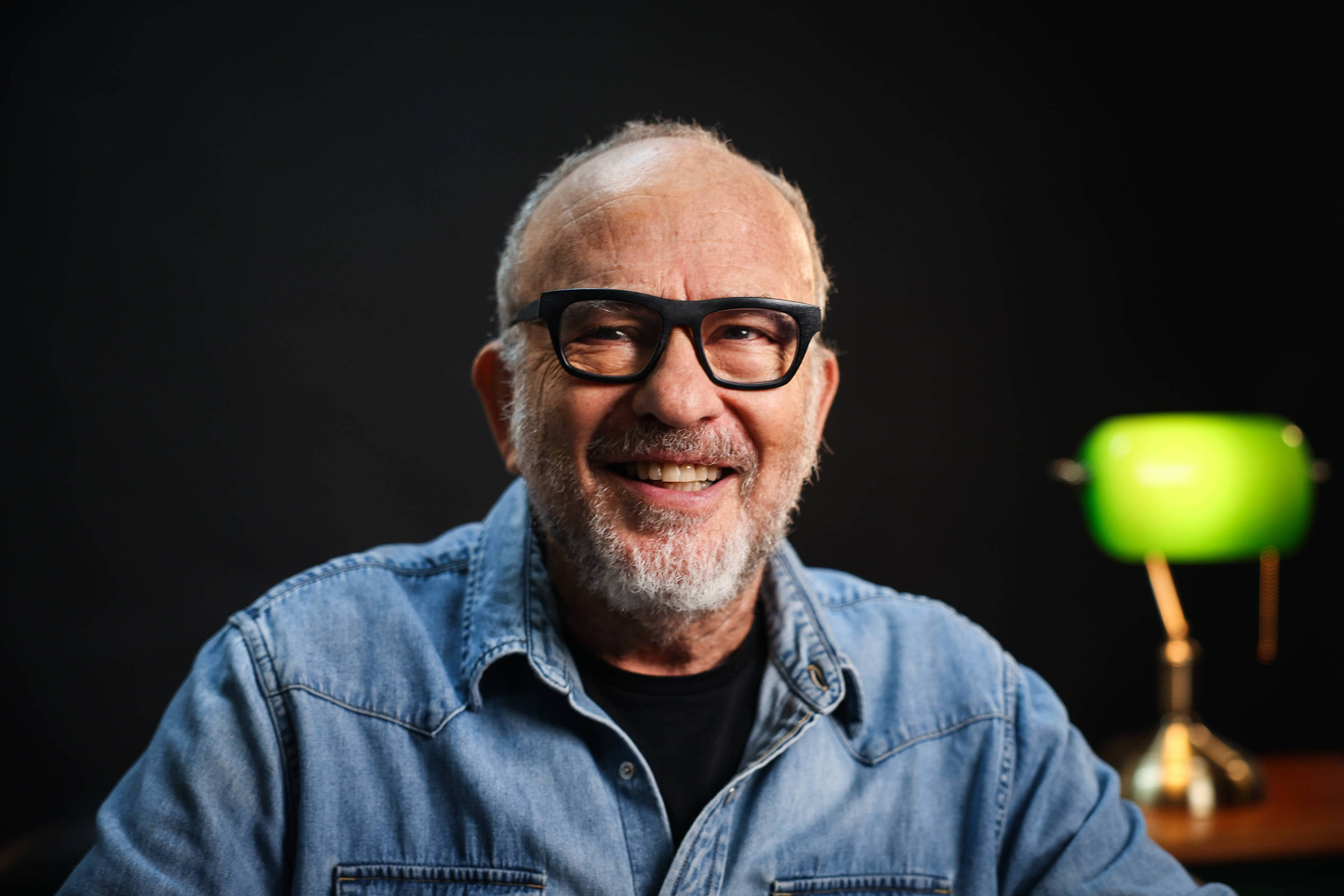 Bob Wolfenson, mestre dos retratos e da fotografia de moda, estreia na CasaFolha; veja o curso