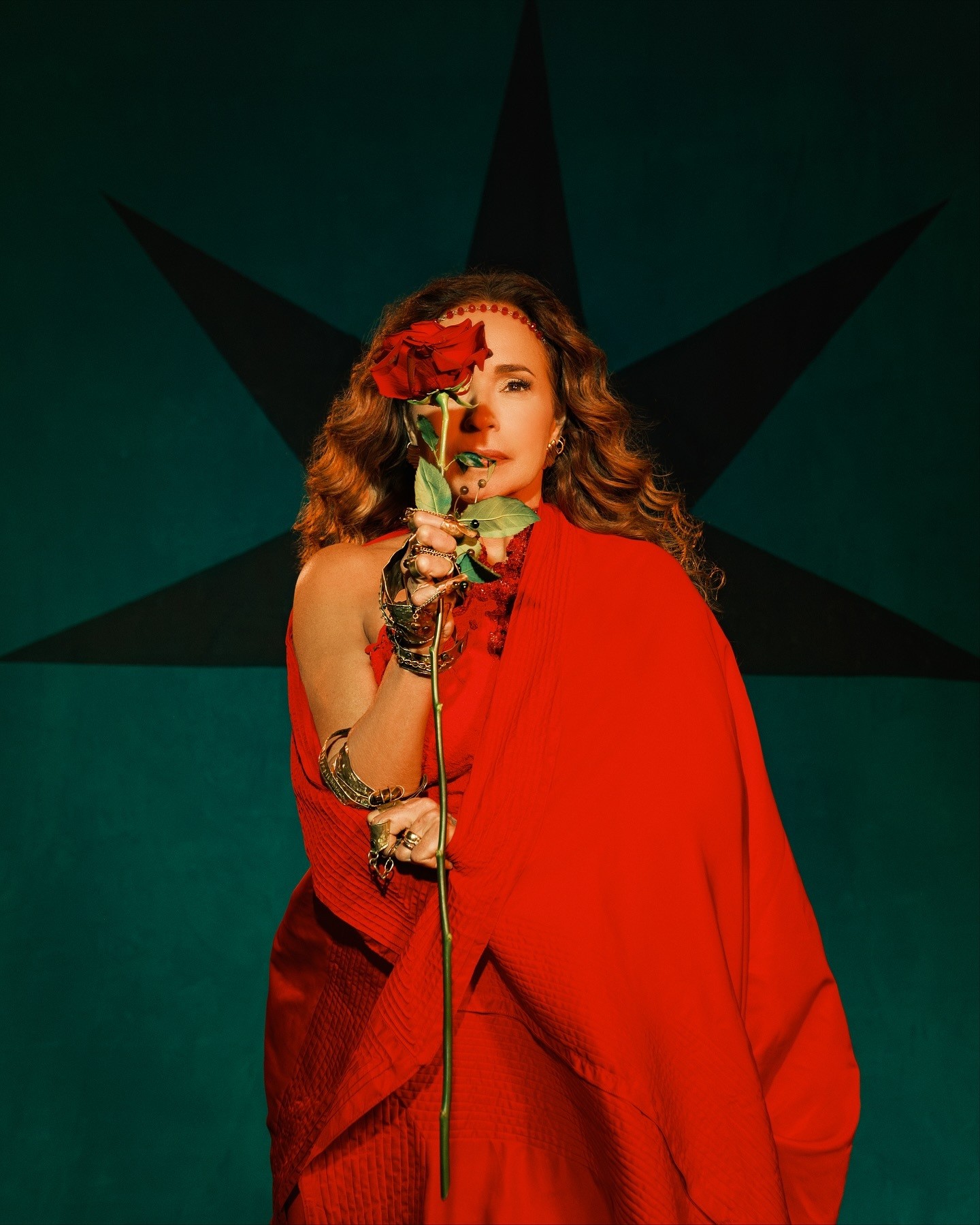 Daniela Mercury se revigora na roda  gregária e politizada do álbum ‘Cirandaia’