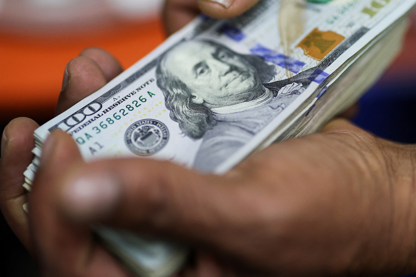 Dólar hoje cai a R$ 5,31, na contramão do exterior Dólar hoje cai a R$ 5,31, na contramão do exterior após reunião entre Lula e Trump