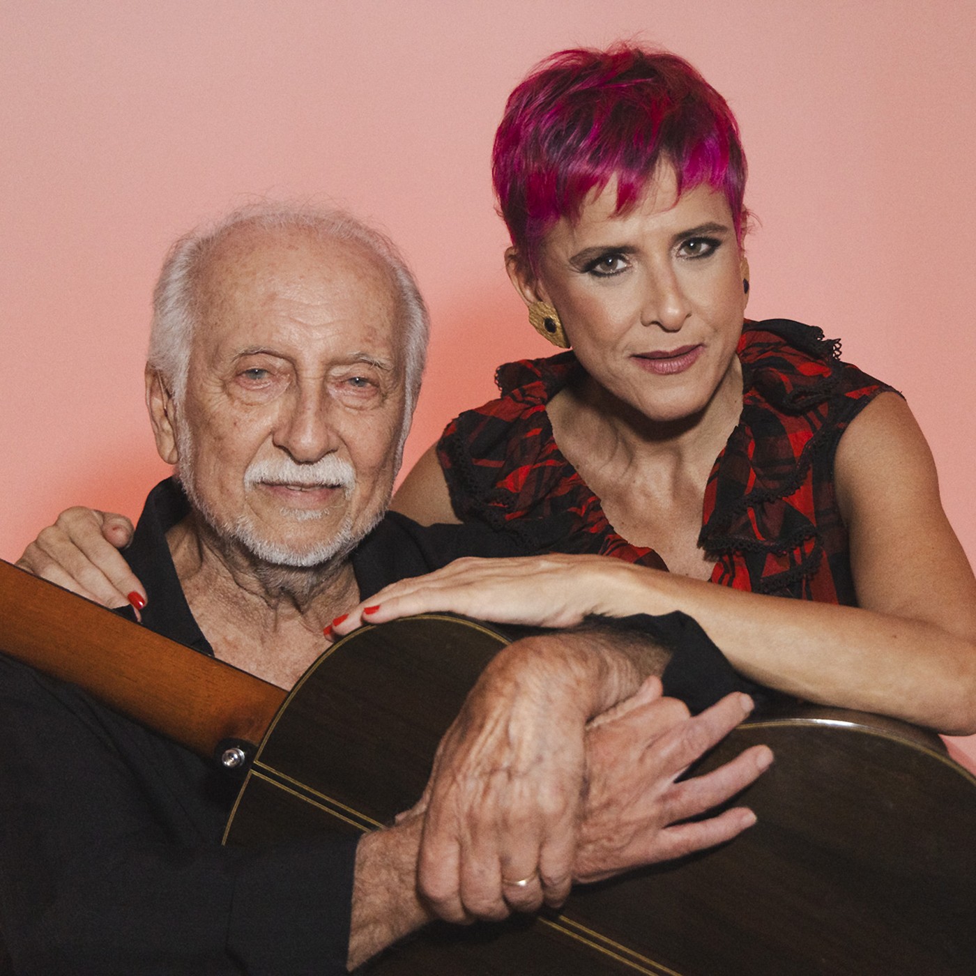 Em harmonia, Roberto Menescal e Cris Delanno reavivam o ‘lado B’ da bossa nova em álbum pautado pela elegância