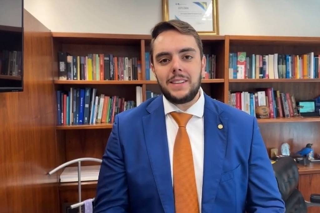 Família Francischini apoiará adversários de Moro em 2026 – 26/10/2025 Família Francischini apoiará adversários de Moro em 2026 - 26/10/2025 - Painel