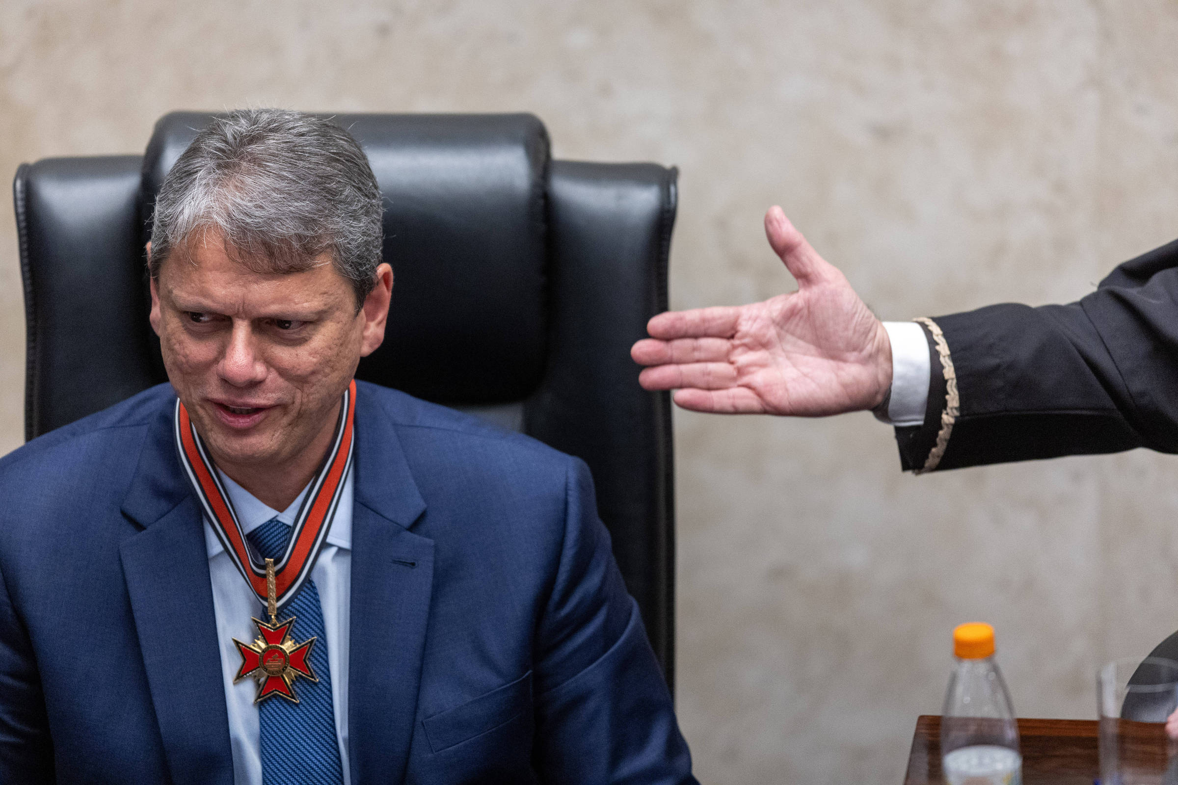 Gestão Tarcísio repete promessa de transparência em emenda – 28/10/2025 Gestão Tarcísio repete promessa de transparência em emenda - 28/10/2025 - Poder