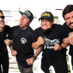 Grupo Raimundos se une ao vocalista da banda Suicidal Tendencies em faixa inédita adicionada ao álbum ‘XXX’
