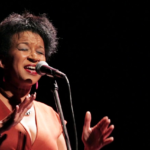 Juçara Marçal tem lançado álbum com  o show em que a morte lhe caiu bem