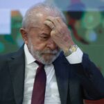 Lula relata problema em motor de avião da FAB: 'Descemos com medo de que pegasse fogo' - 03/10/2025 - Poder