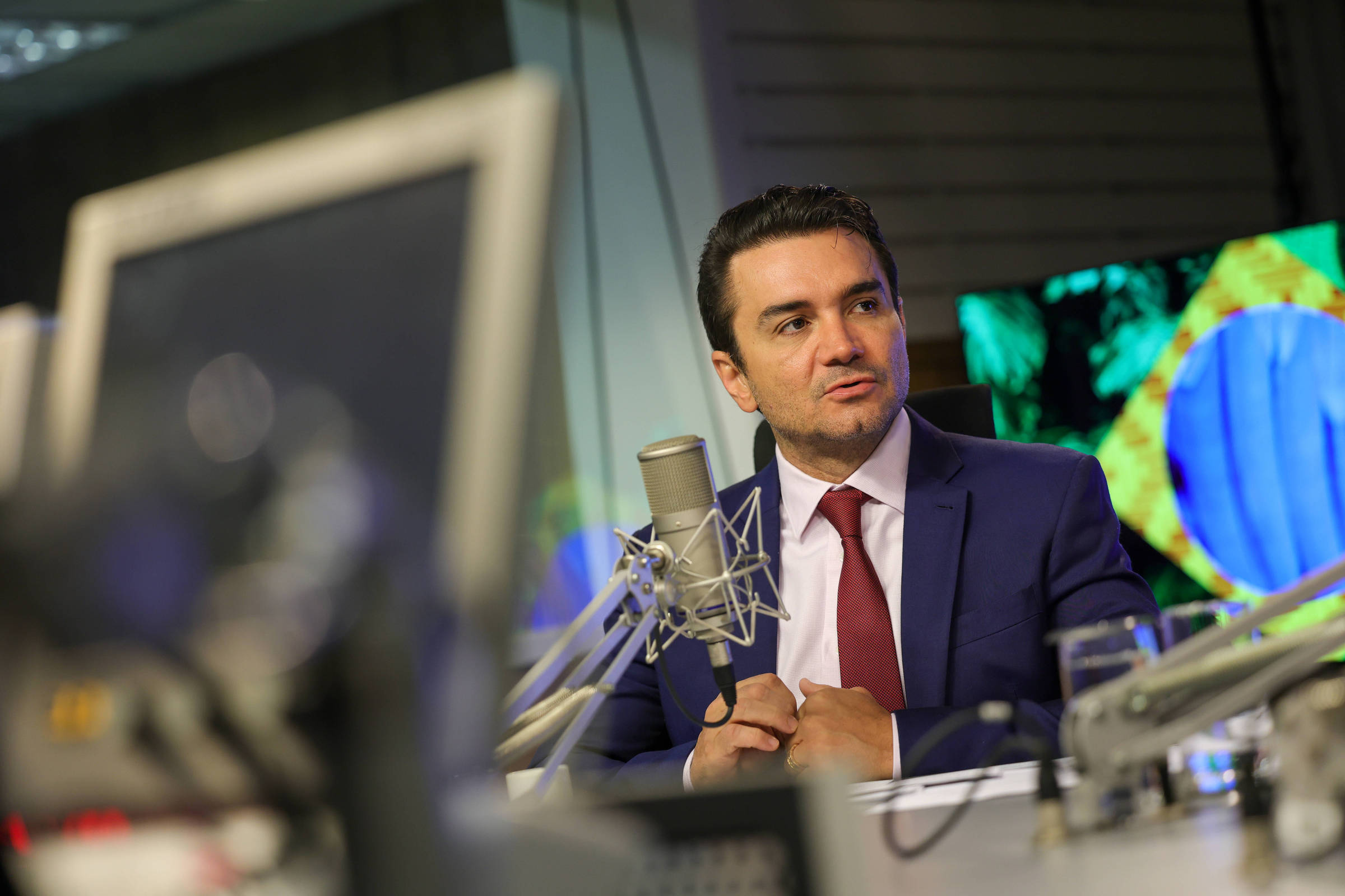 Ministro repete frase de Lula de 1989 para ironizar Caiado - 08/10/2025 - Painel