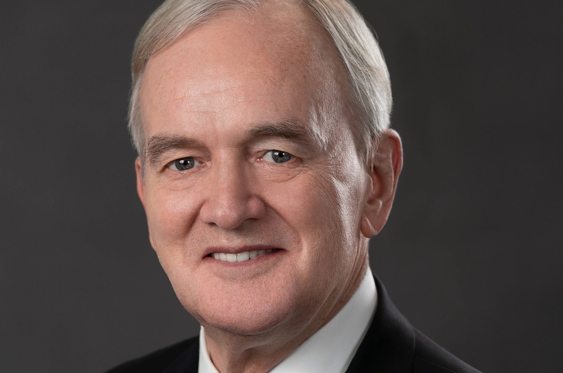 Ouro vive “bolha de 6 mil anos” e BCs devem vender, diz ex-Citi e Banco da Inglaterra