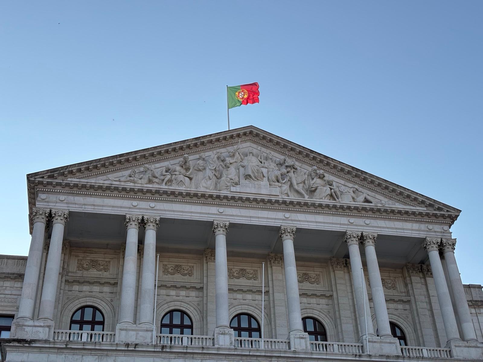 Portugal promulga pacote anti-imigração; veja o que muda para brasileiros Portugal promulga pacote anti-imigração; veja o que muda para brasileiros