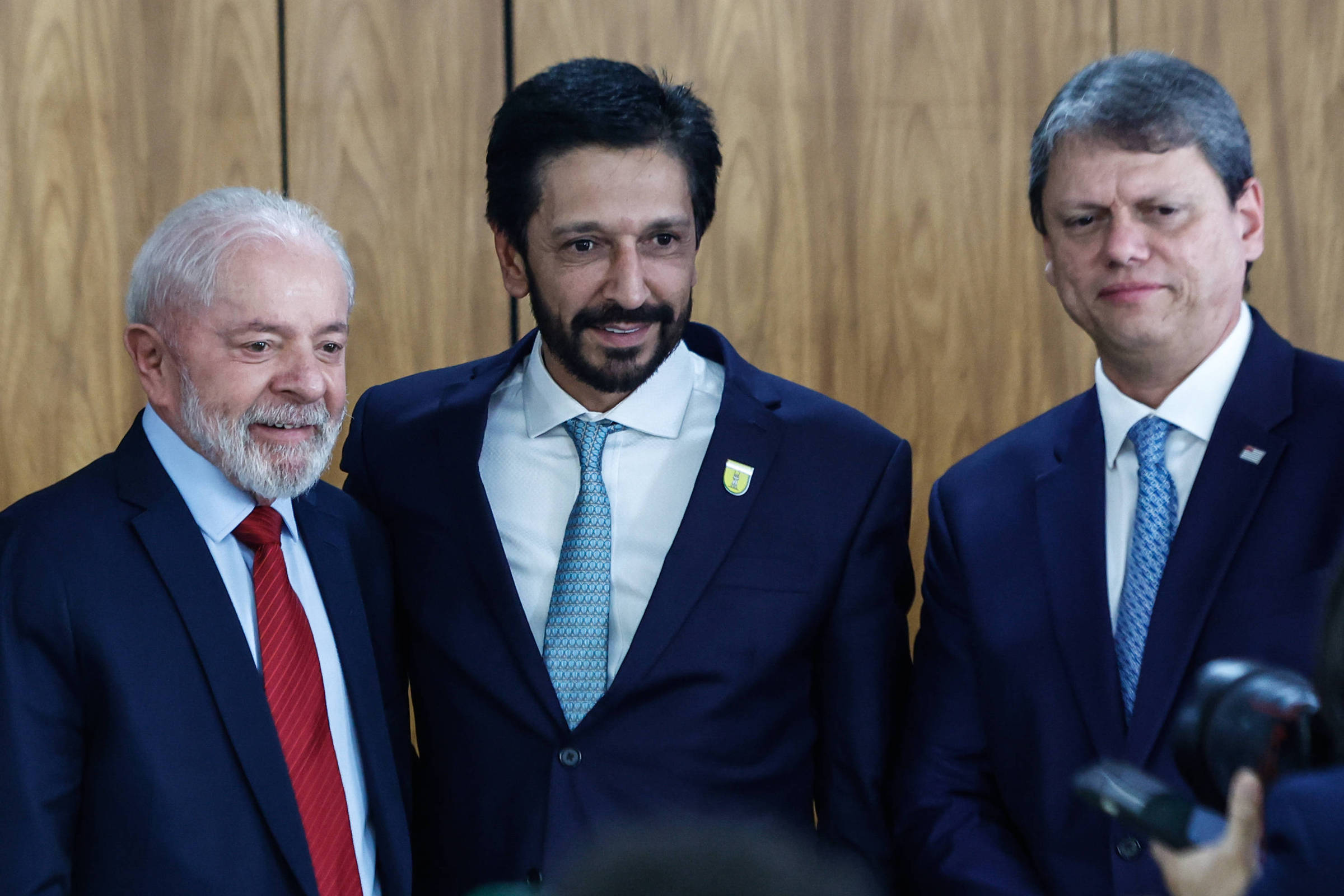 Ricardo Nunes diz que MDB não deverá apoiar Lula em Ricardo Nunes diz que MDB não deverá apoiar Lula em 2026 - 27/10/2025 - Painel