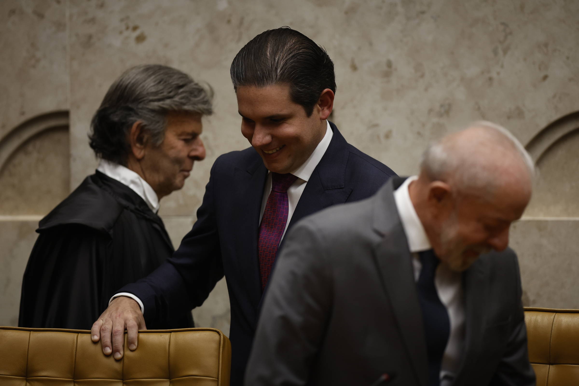 STF decide por unanimidade manter número de deputados - 01/10/2025 - Poder