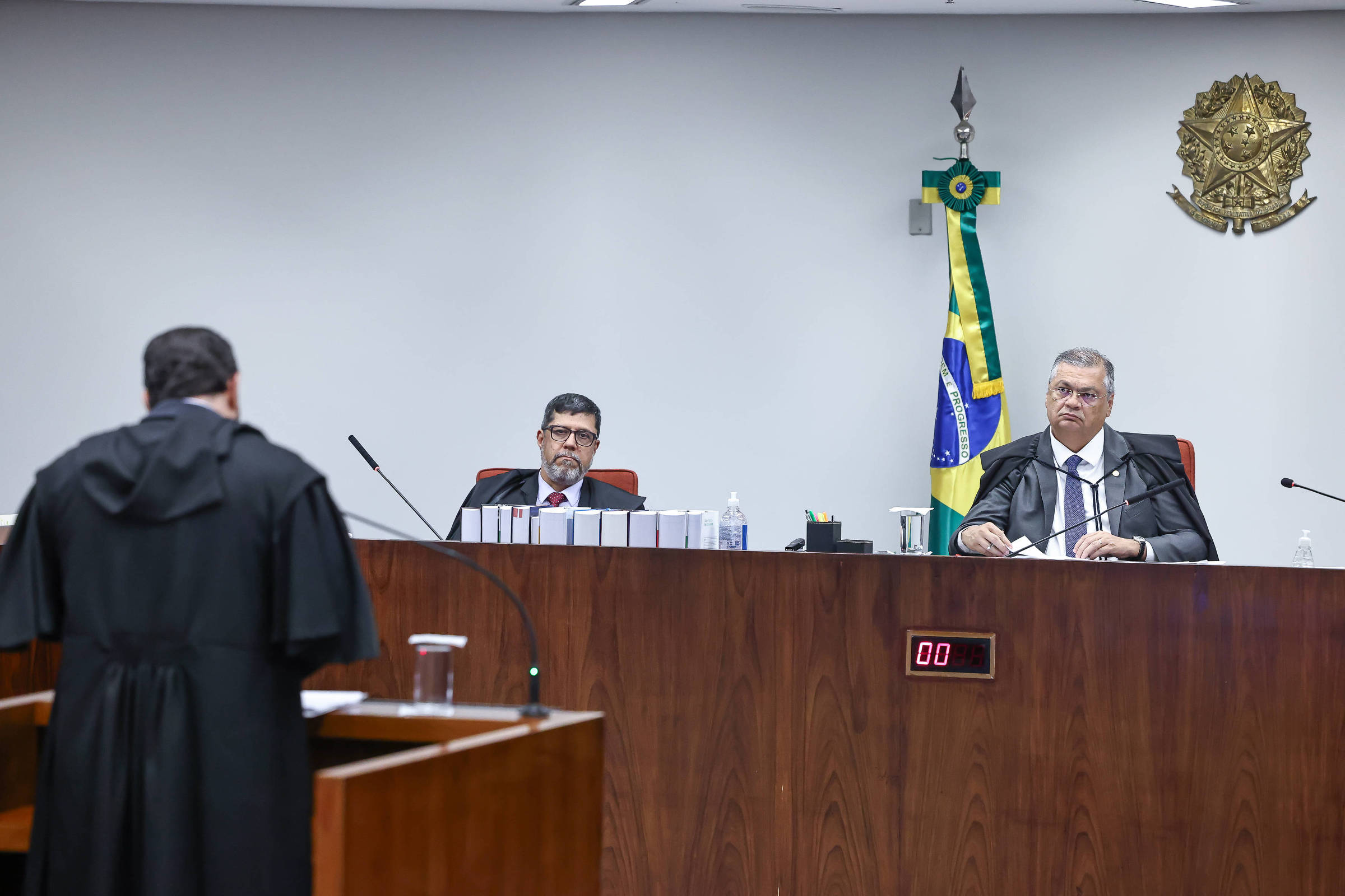STF retoma julgamento da trama golpista - 21/10/2025 - Poder