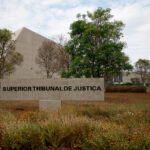 STJ mantém decisão sob risco de efeito cascata em operação - 07/10/2025 - Poder