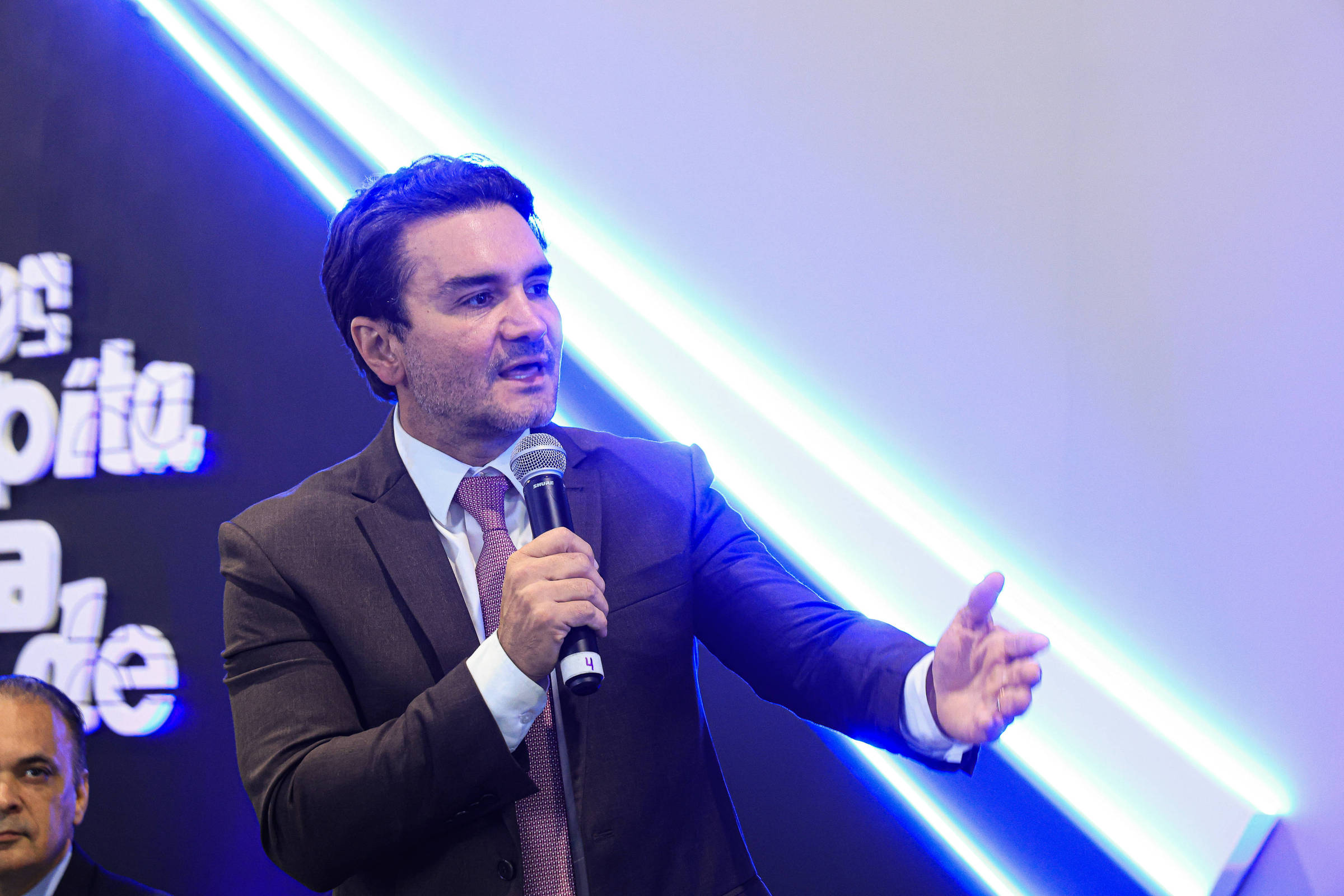 Sabino deve ficar no Turismo e enfrentar expulsão do União - 04/10/2025 - Painel