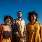 Tuyo ilumina a trilha sonora do filme ‘Perrengue fashion’ com gravação de ‘Luz do sol’, canção de Caetano Veloso