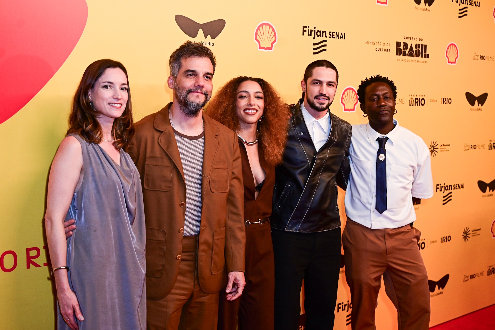 Wagner Moura apresenta ‘O Agente Secreto’ no Festival do Rio Wagner Moura apresenta 'O Agente Secreto' no Festival do Rio e diz que mostra ajudou em sua formação