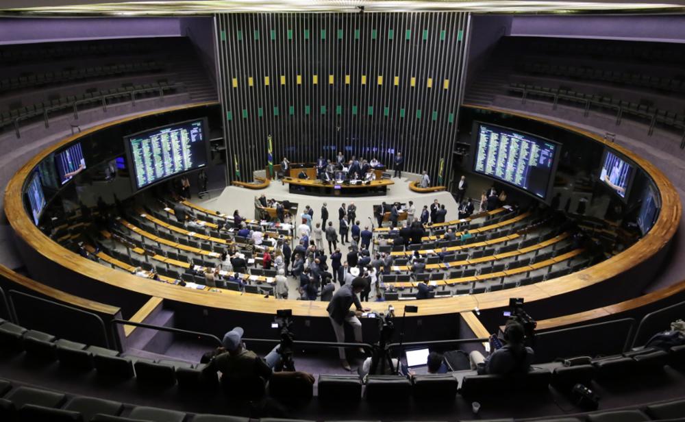 veja deputados que assinaram a PEC