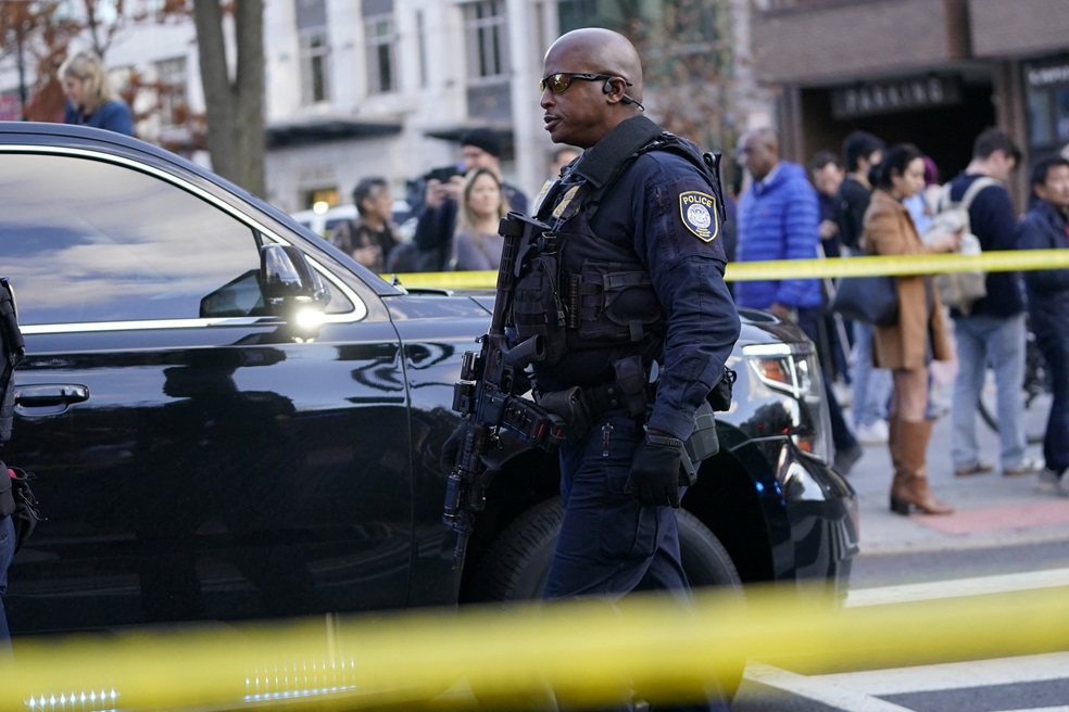 Dois membros da Guarda Nacional são baleados em Washington; Casa Branca é fechada