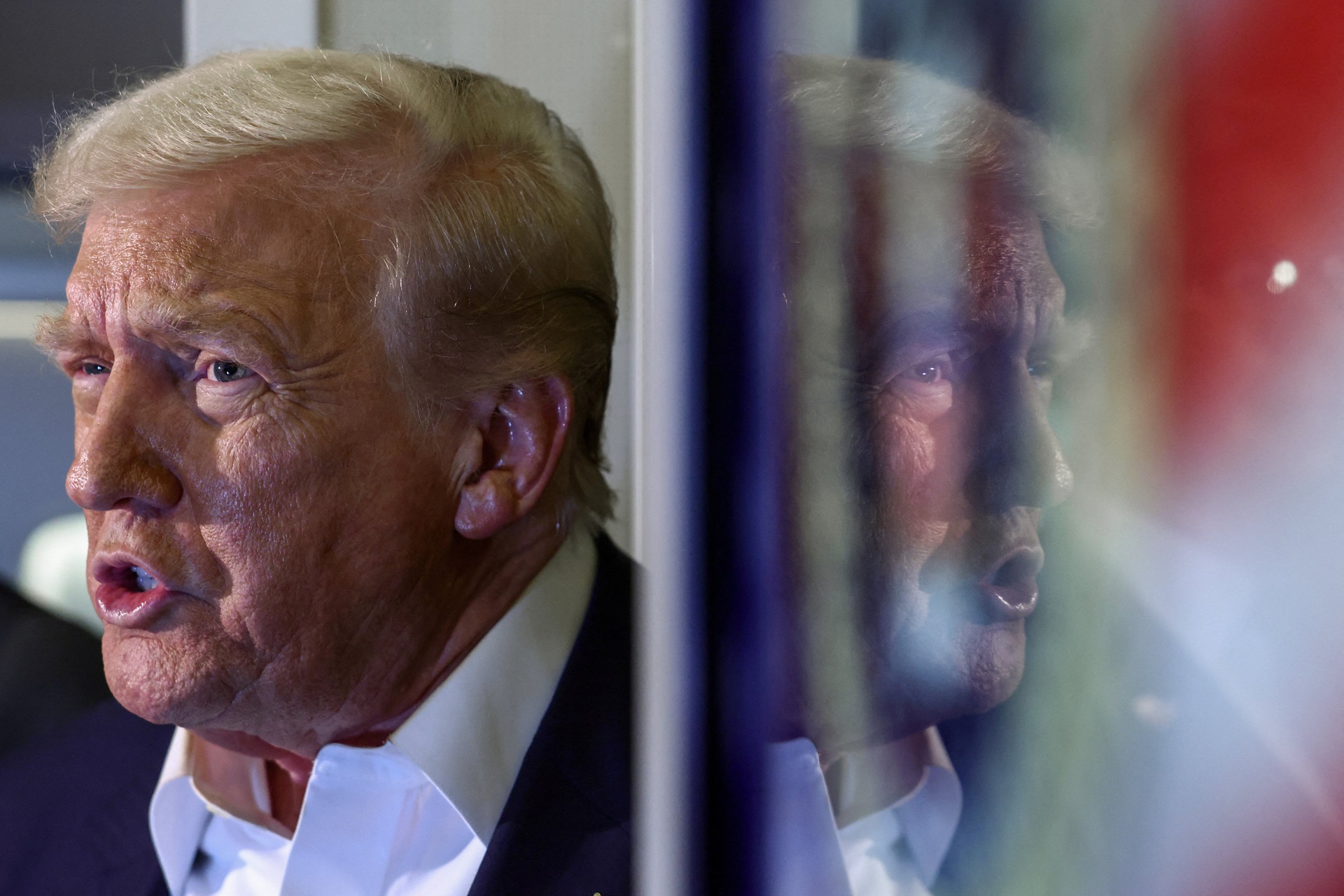 Empresas pressionam Suprema Corte dos EUA contra poder de Trump para impor tarifas