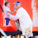 João Gomes celebra o filho Jorge em música inédita da primeira amostra do álbum ao vivo ‘Meu piseiro brasileiro’