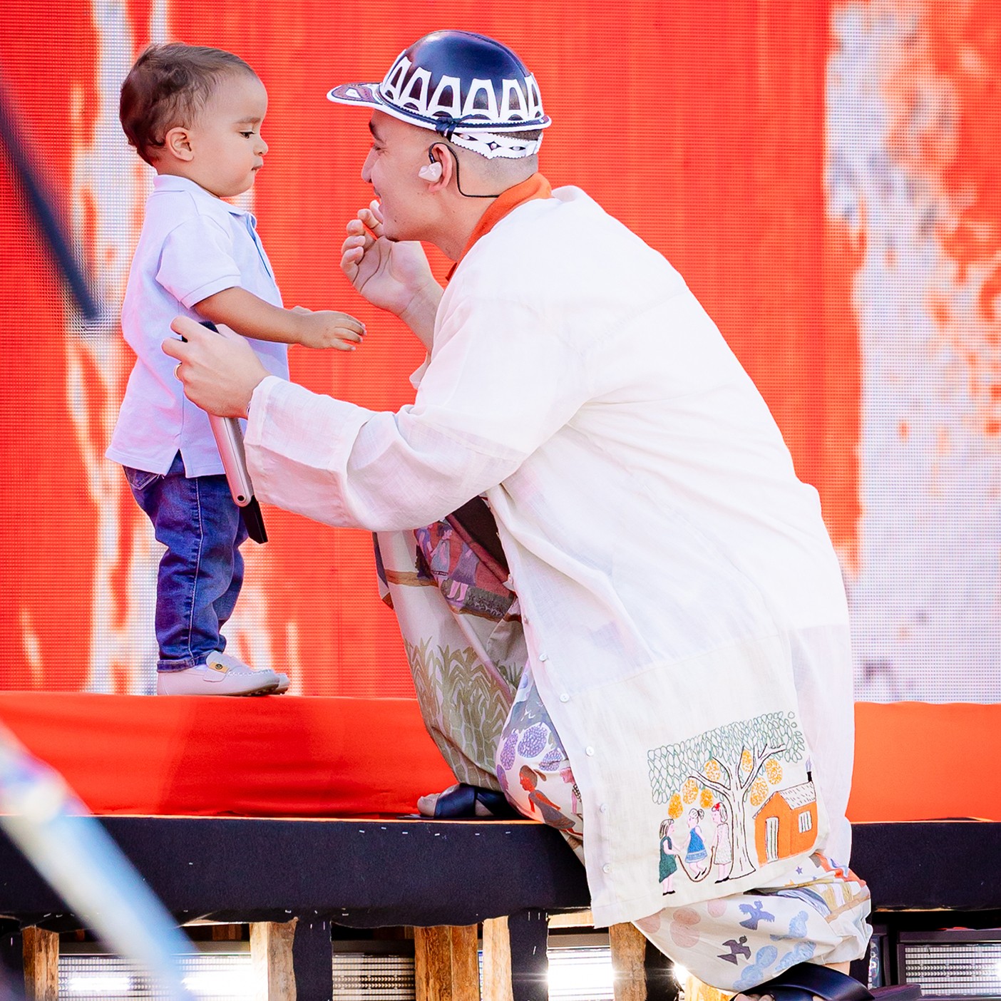 João Gomes celebra o filho Jorge em música inédita da primeira amostra do álbum ao vivo ‘Meu piseiro brasileiro’