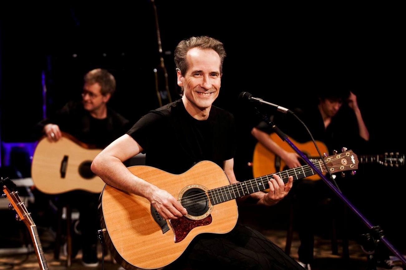 Kiko Zambianchi comemora 'Em dezembro de 81' do Flamengo, mas lembra pai botafoguense: 'Deve estar se revirando'