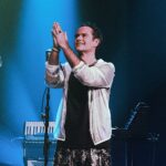 Marcelo Jeneci revisita 'Fazenda Santo Antônio', de Jorge de Altinho, no ápice do mergulho interior do álbum 'Solo'