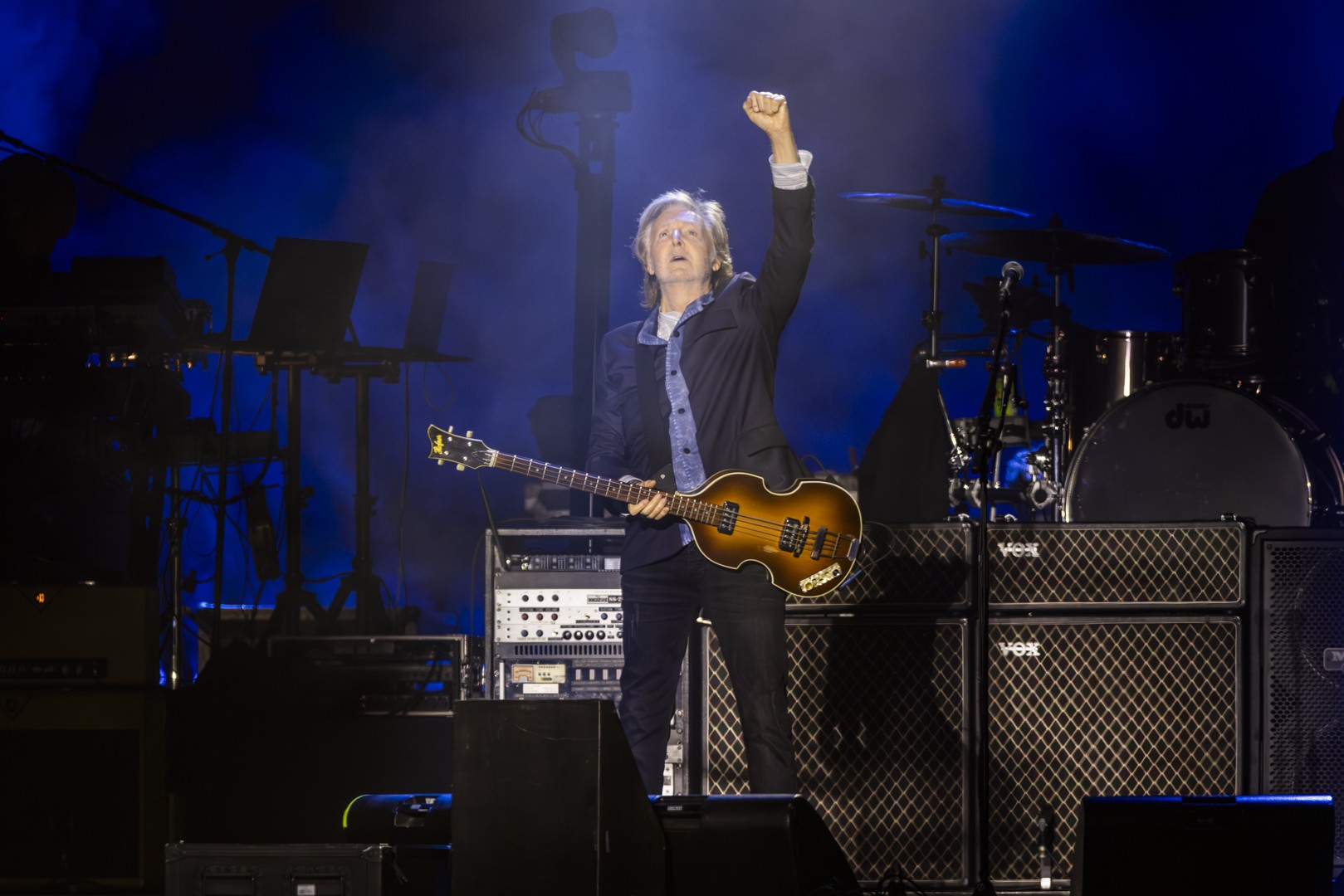 Paul McCartney lança faixa silenciosa em protesto contra projeto de IA