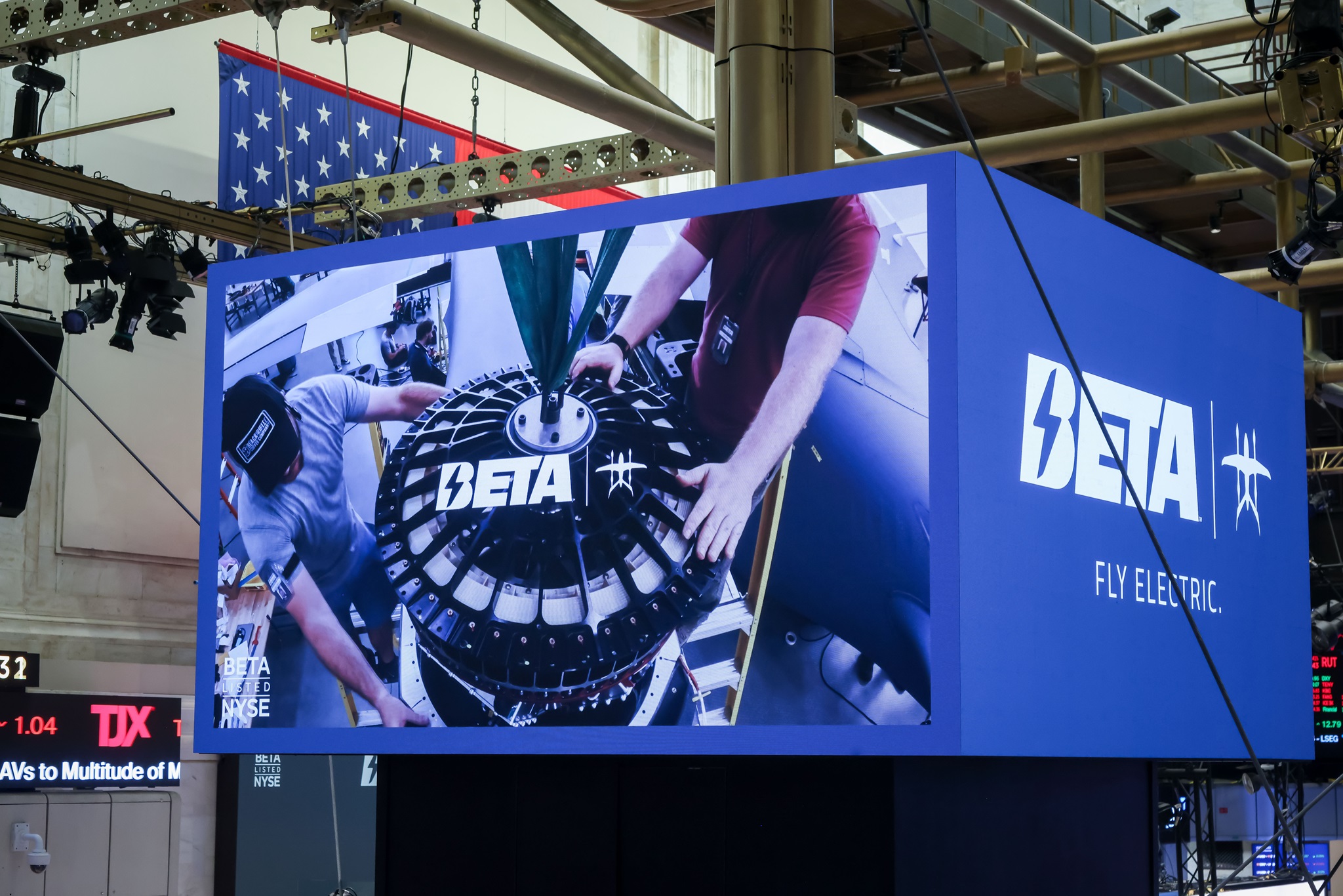 Fabricante de aviões elétricos chamada de “Jovem Tesla” conquista Wall Street