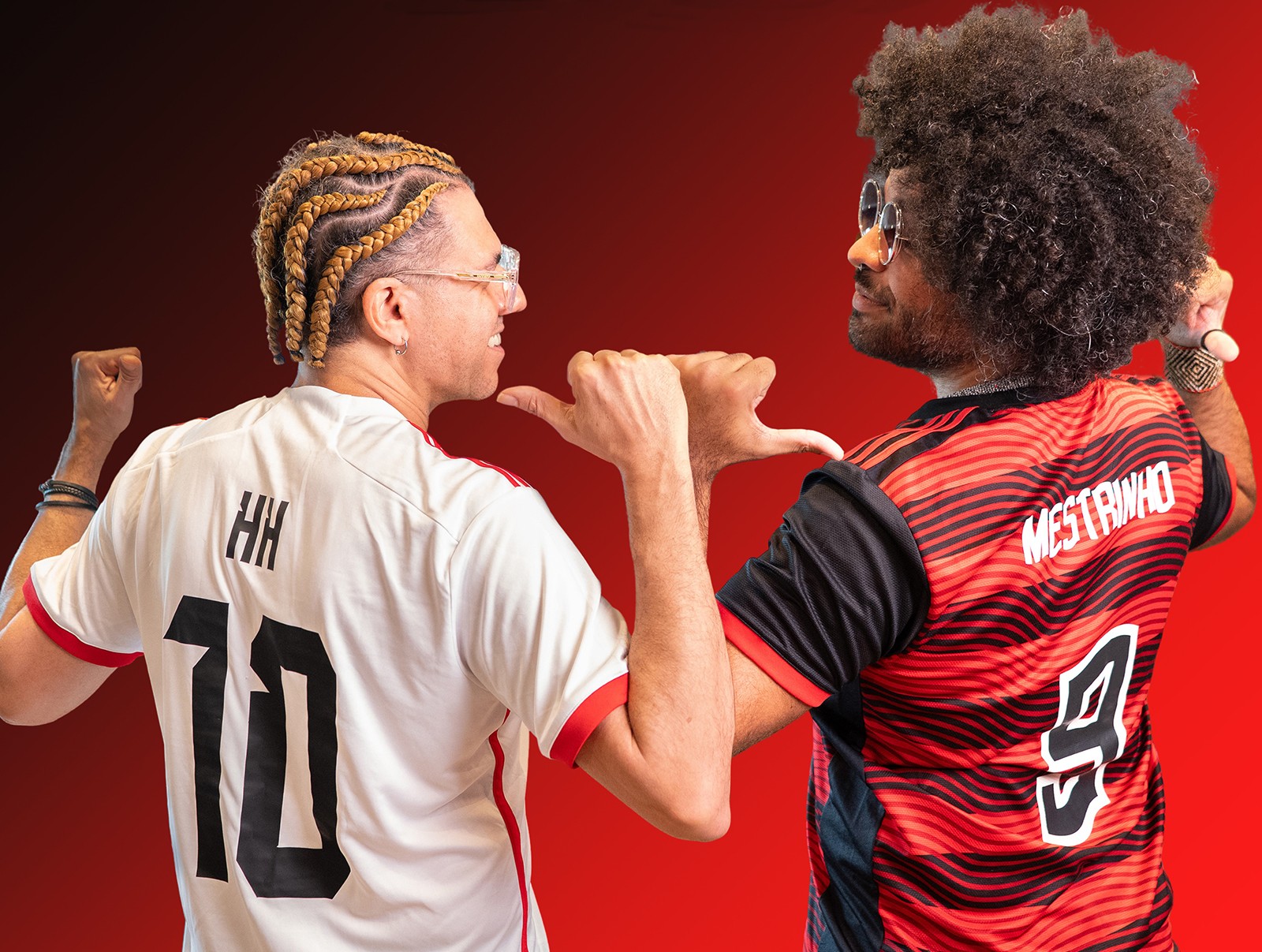 Hamilton de Holanda entra em campo com Mestrinho em inédita Hamilton de Holanda entra em campo com Mestrinho em inédita gravação instrumental do 'Hino do Flamengo'